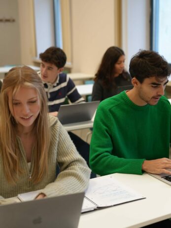 qui-sommes-nous-2-aspect-ratio-347-463